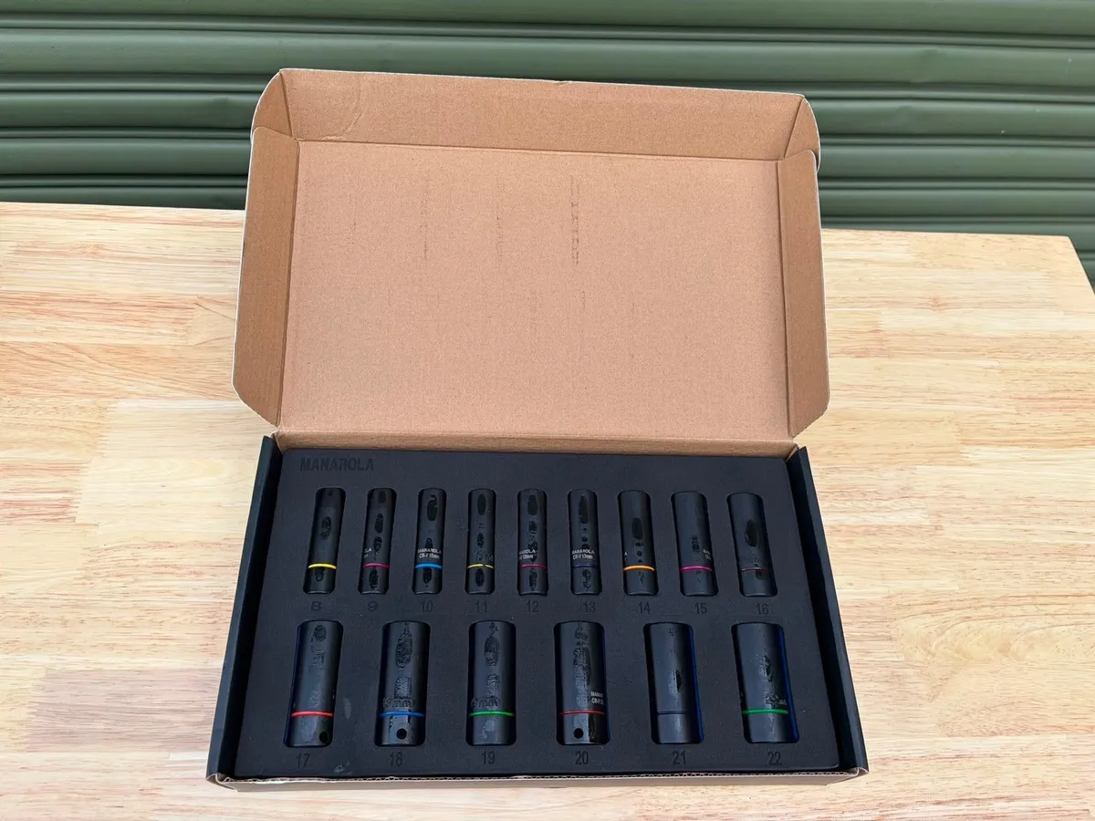 MANAROLA 15PC 3/8" Deep Impact Socket Set

🔧 - Image 1