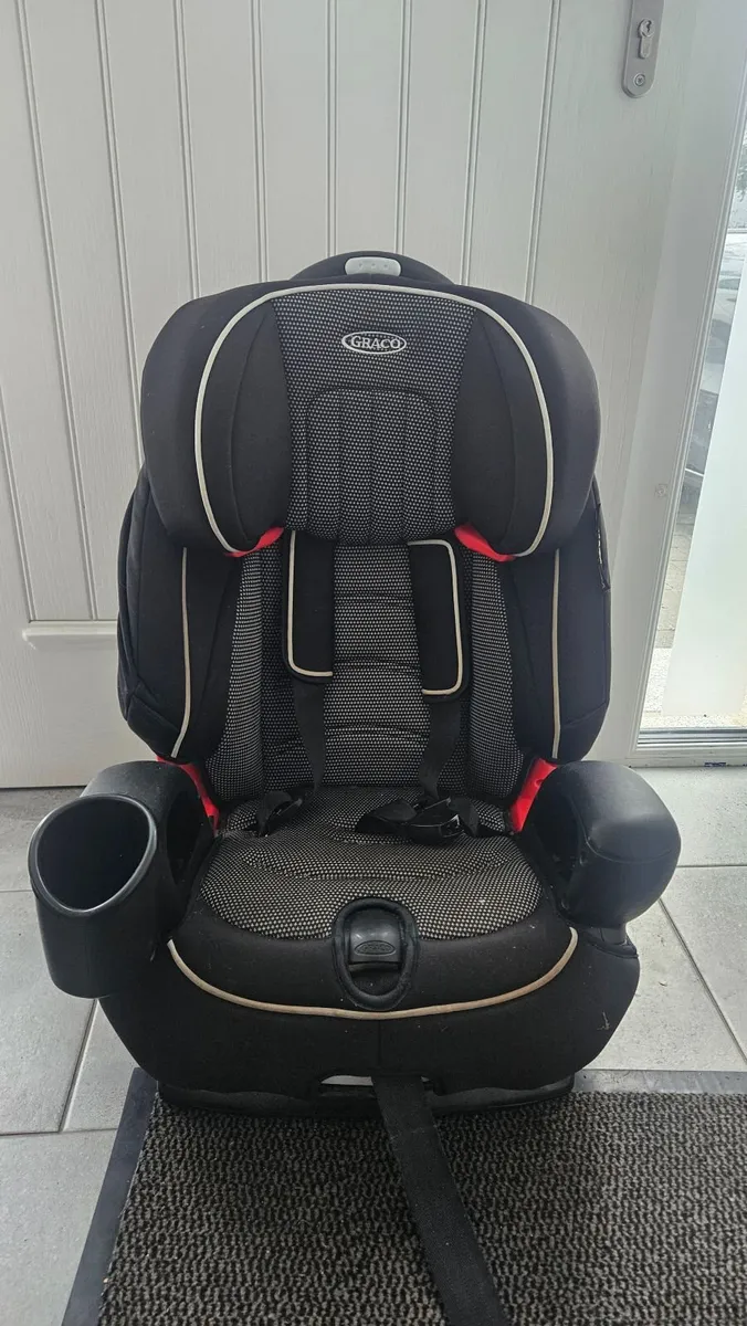 Car Seat - Image 1