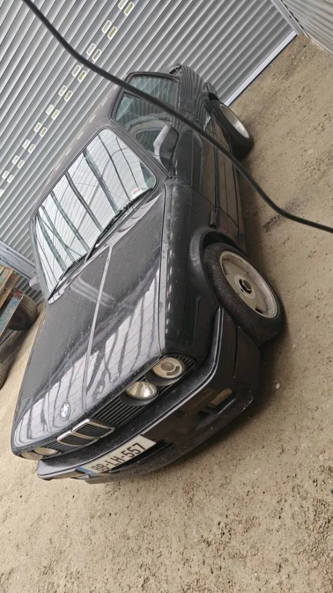 Bmw E30 genuine mtech 2 no rust - Image 1