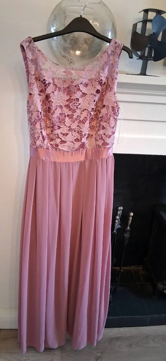 Ladies dresses - Image 2