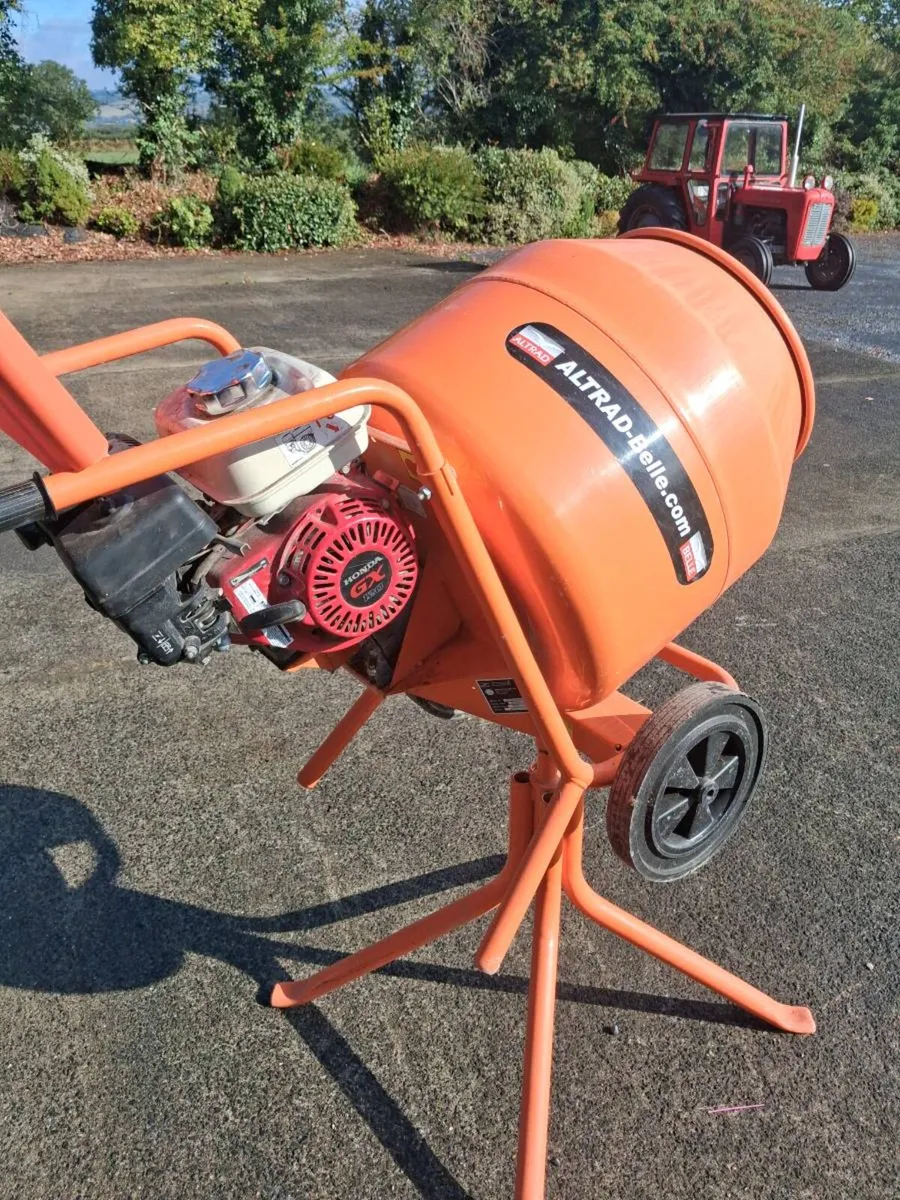 Altrad Belle petrol Mixer. - Image 1