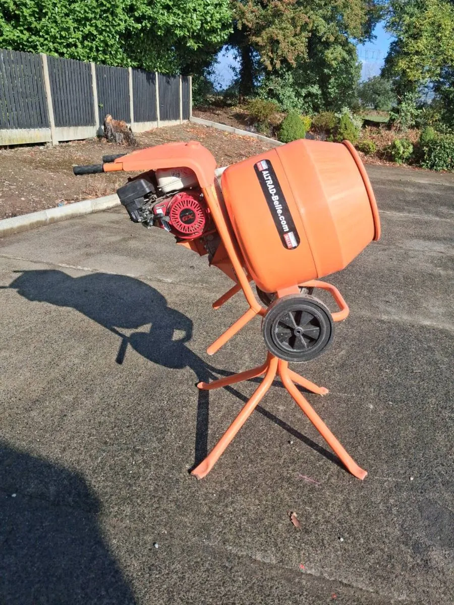 Altrad Belle petrol Mixer. - Image 2