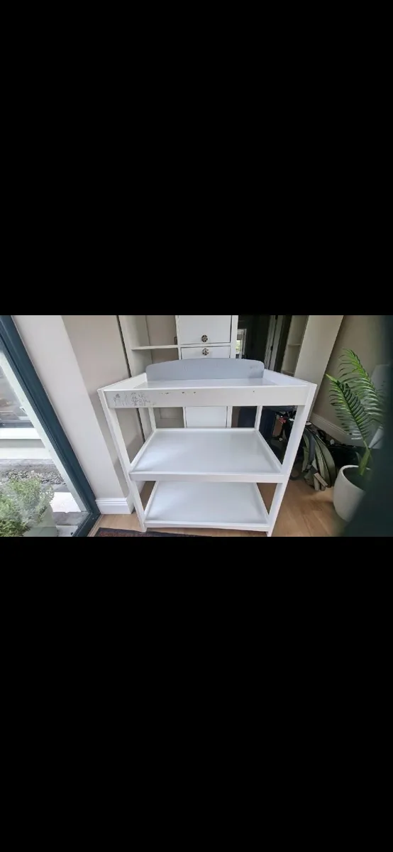 Change table - Image 1