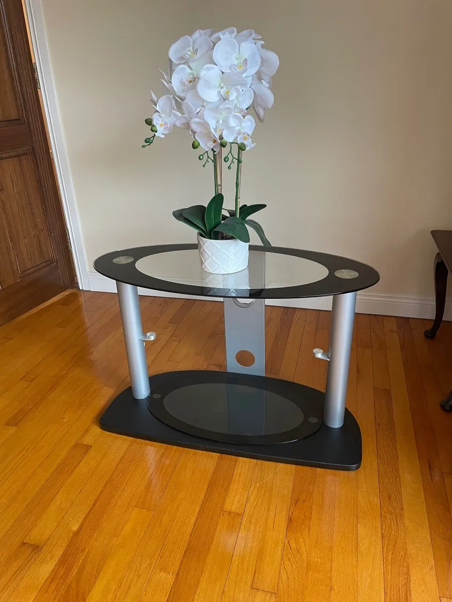 Glass table