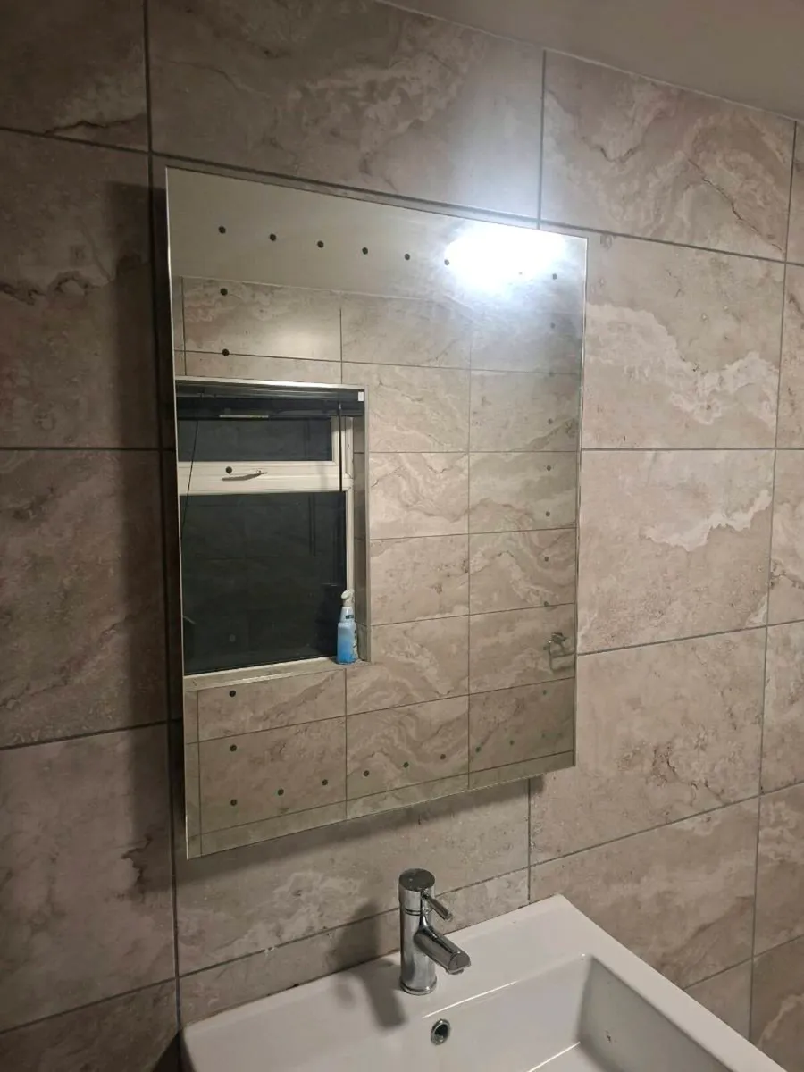 Toilet & sink cabinet &electric mirror - Image 2