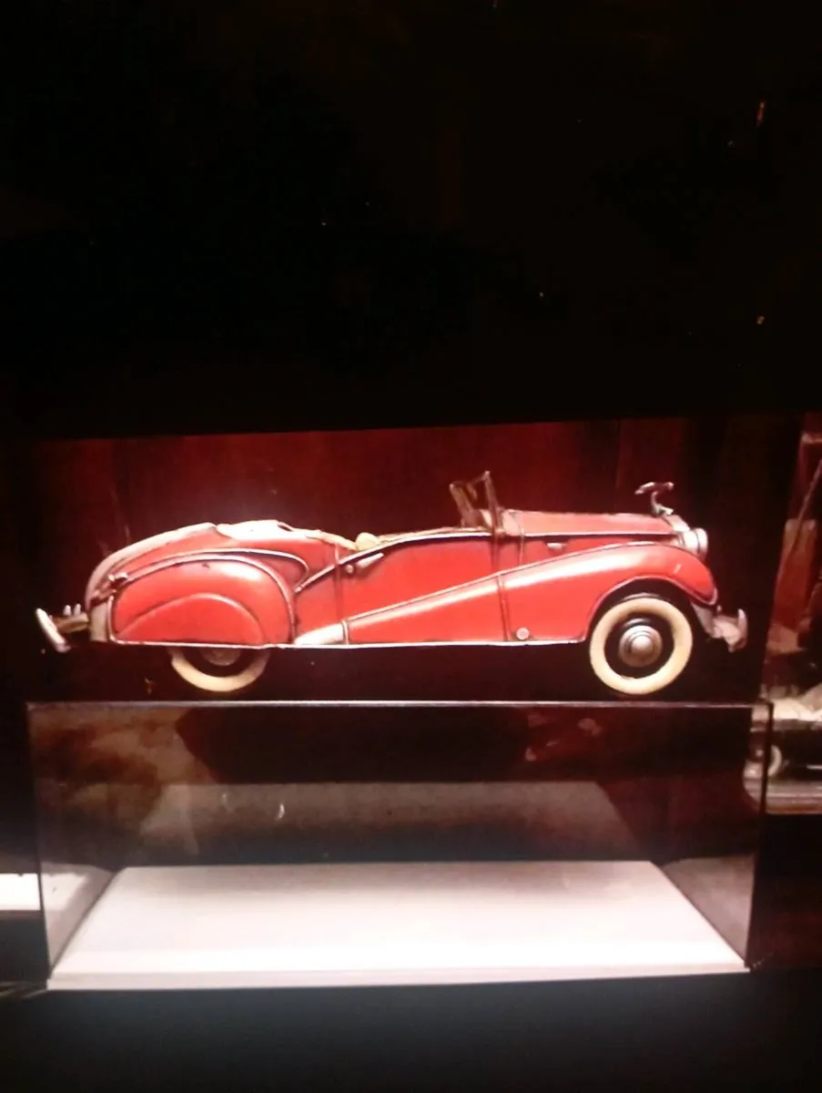 VINTAGE RETRO STEEL 1947 ROLLS ROYCE CABRIOLET CAR - Image 1
