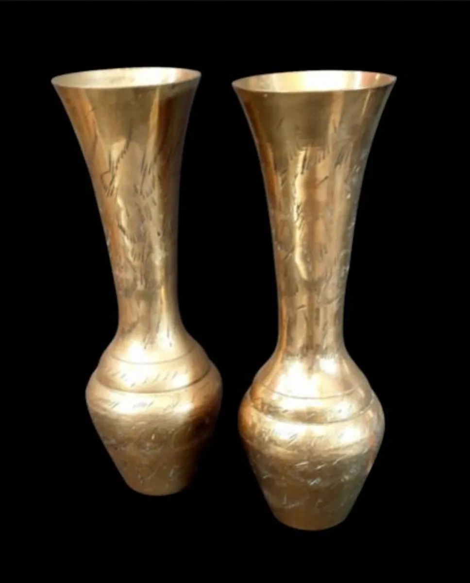 Pristine Pair of Vintage Etched Brass Vases - Image 3