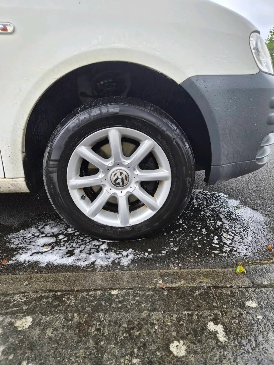 VW CADDY 15" ALLOYS WITH NEW TRYES - Image 2