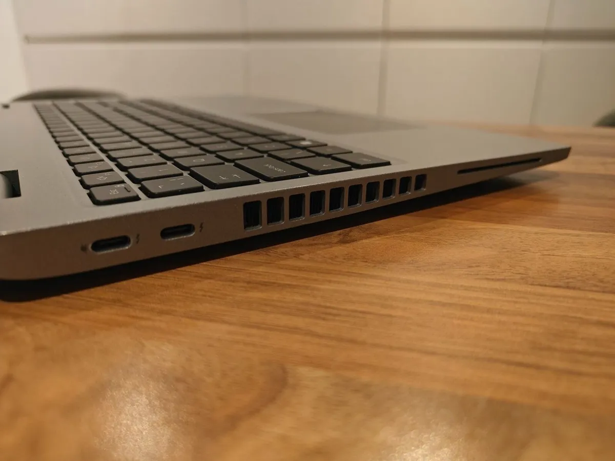 Dell Latitude 5530 | i5 (12th gen) | 16GB | 15.6" - Image 4