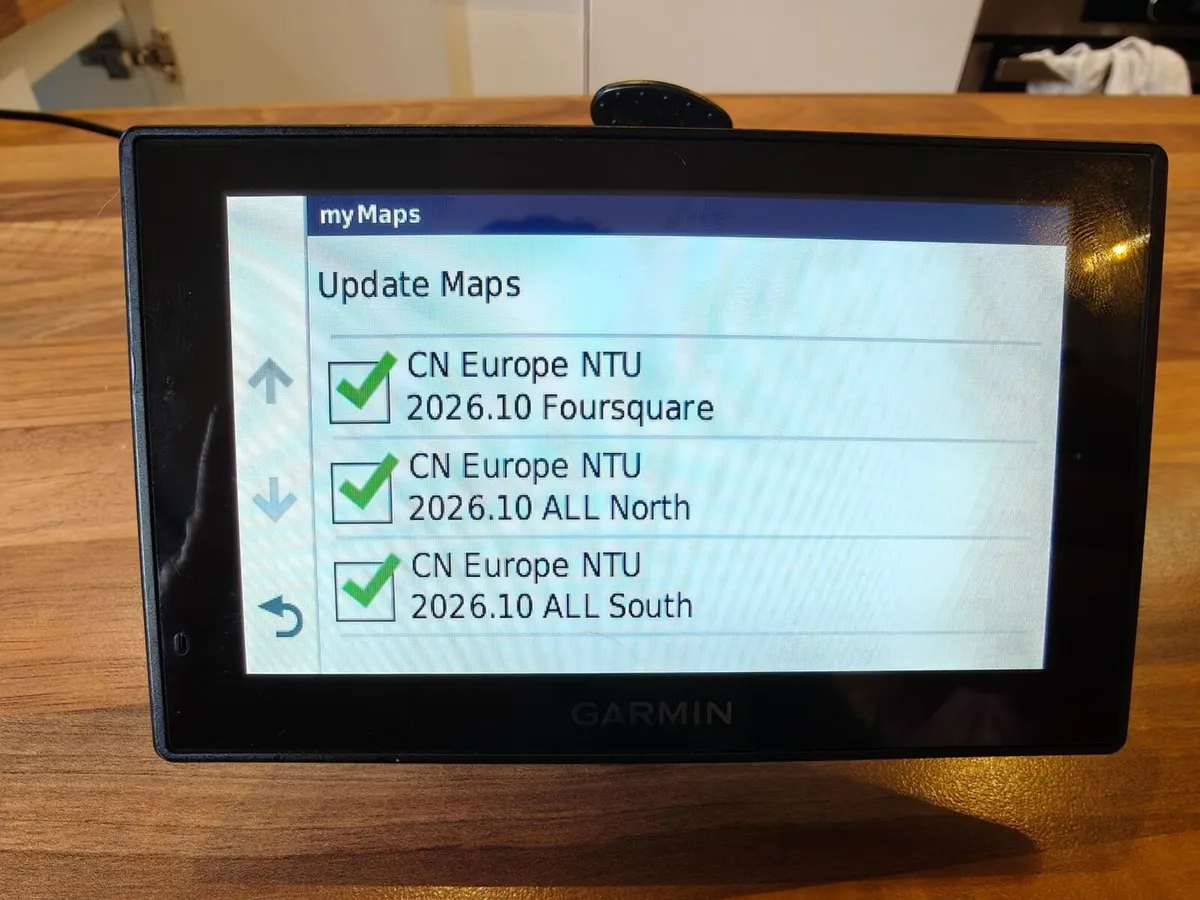 Garmin DriveAssist 50 sat nav with Dashcam - EU - Image 2