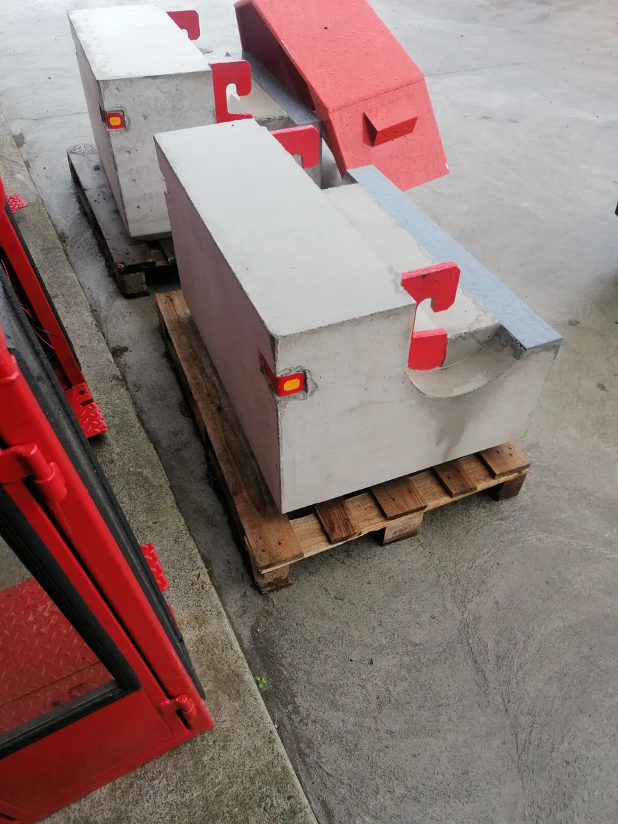 Quick attach concrete Weights - Image 3