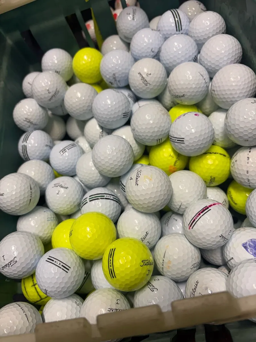 20 Titleist (AVX) Golf Balls - Image 3