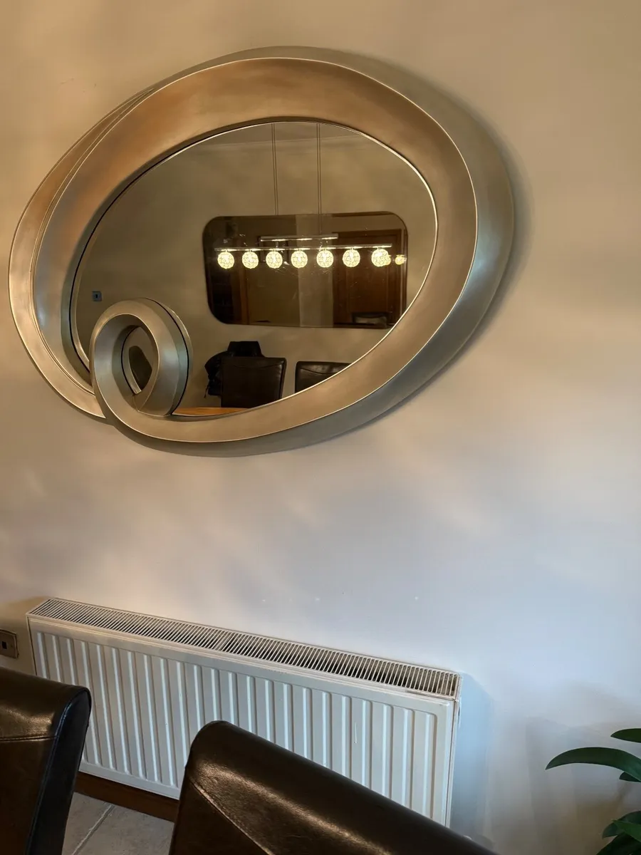 Mirror - Image 1