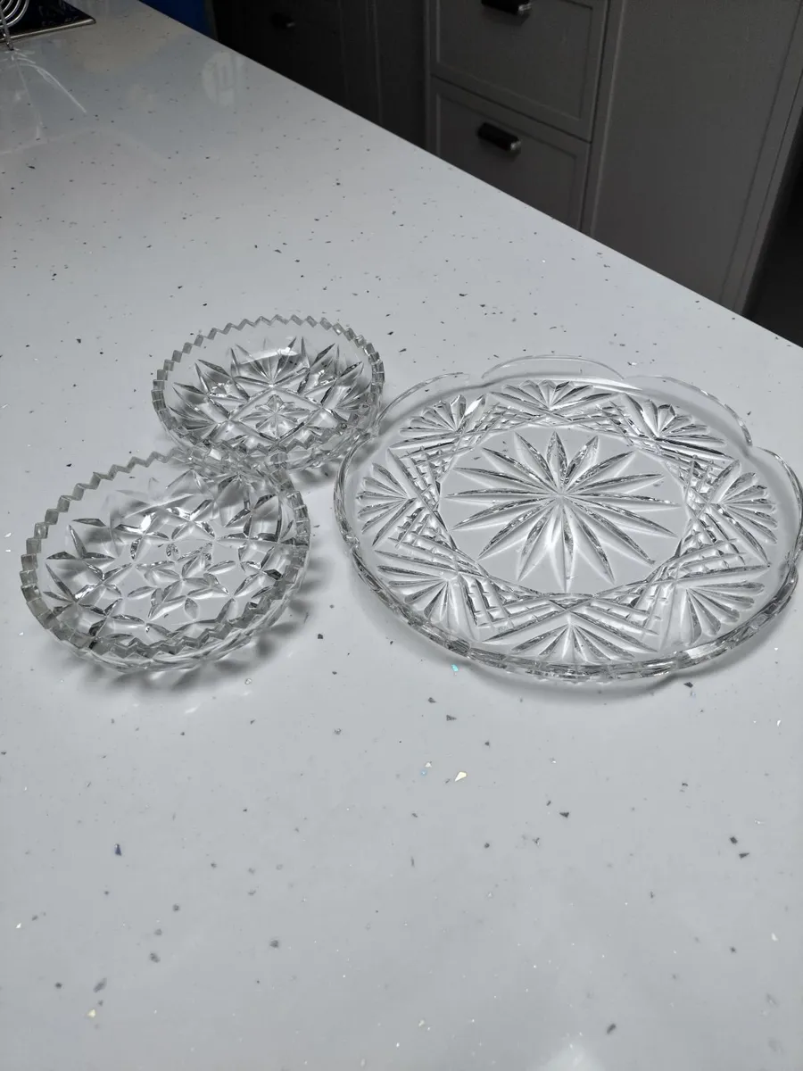 Vintage glass dishes - Image 1