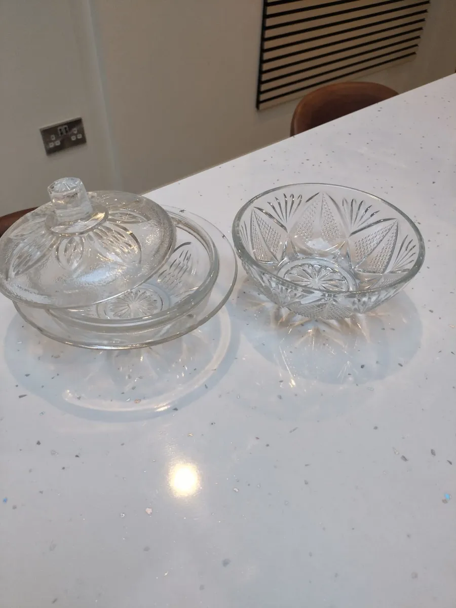 Vintage glass dishes - Image 2