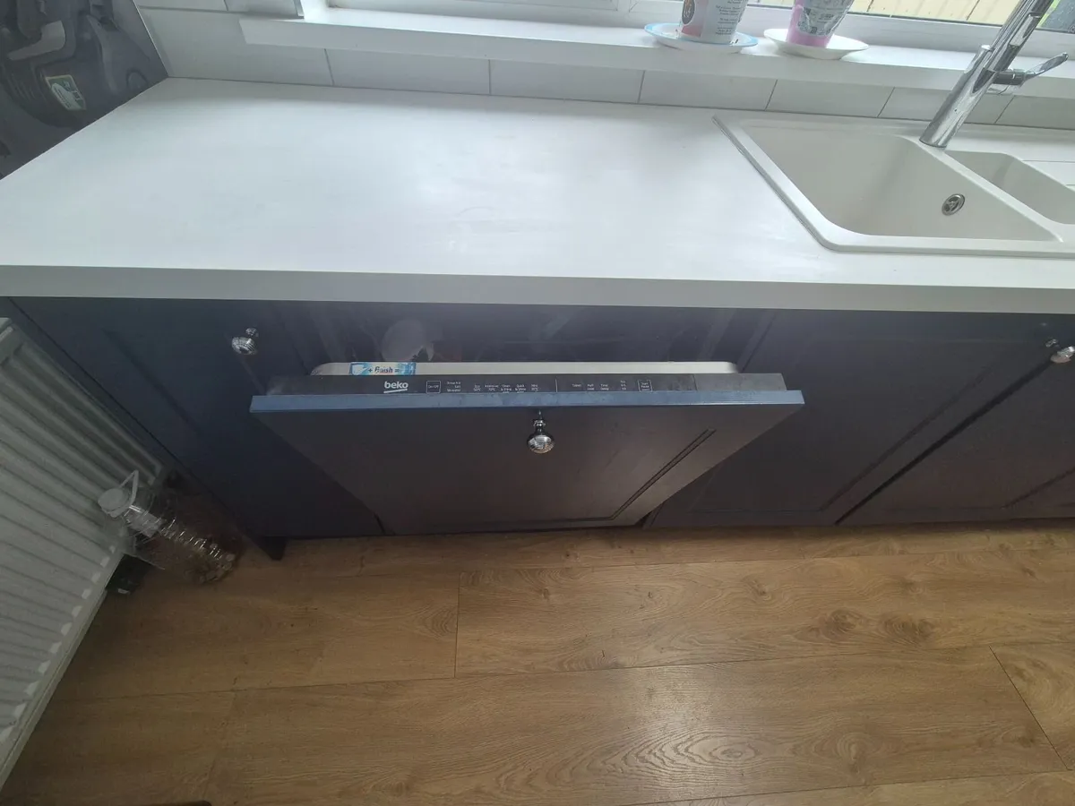 Kitchen - Image 2
