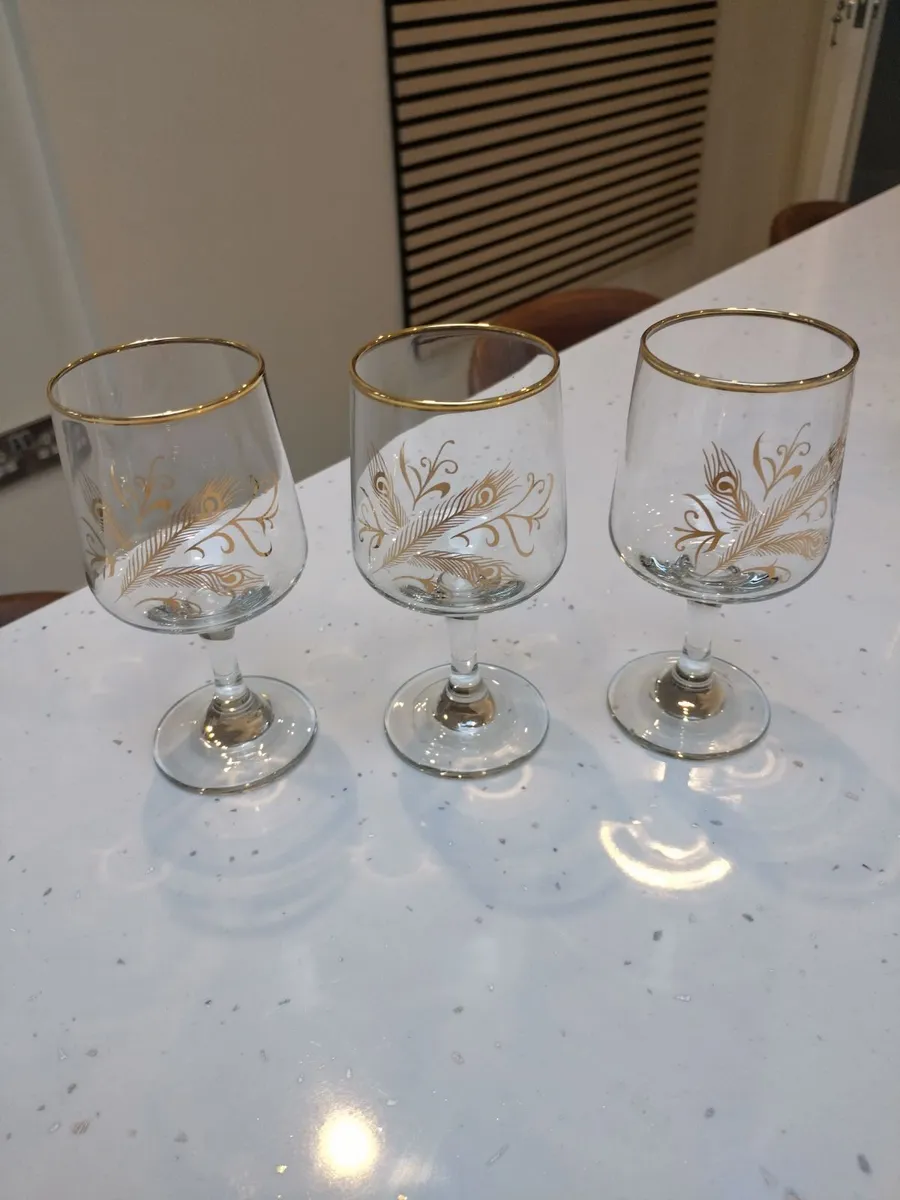 Vintage drinking glasses - Image 4