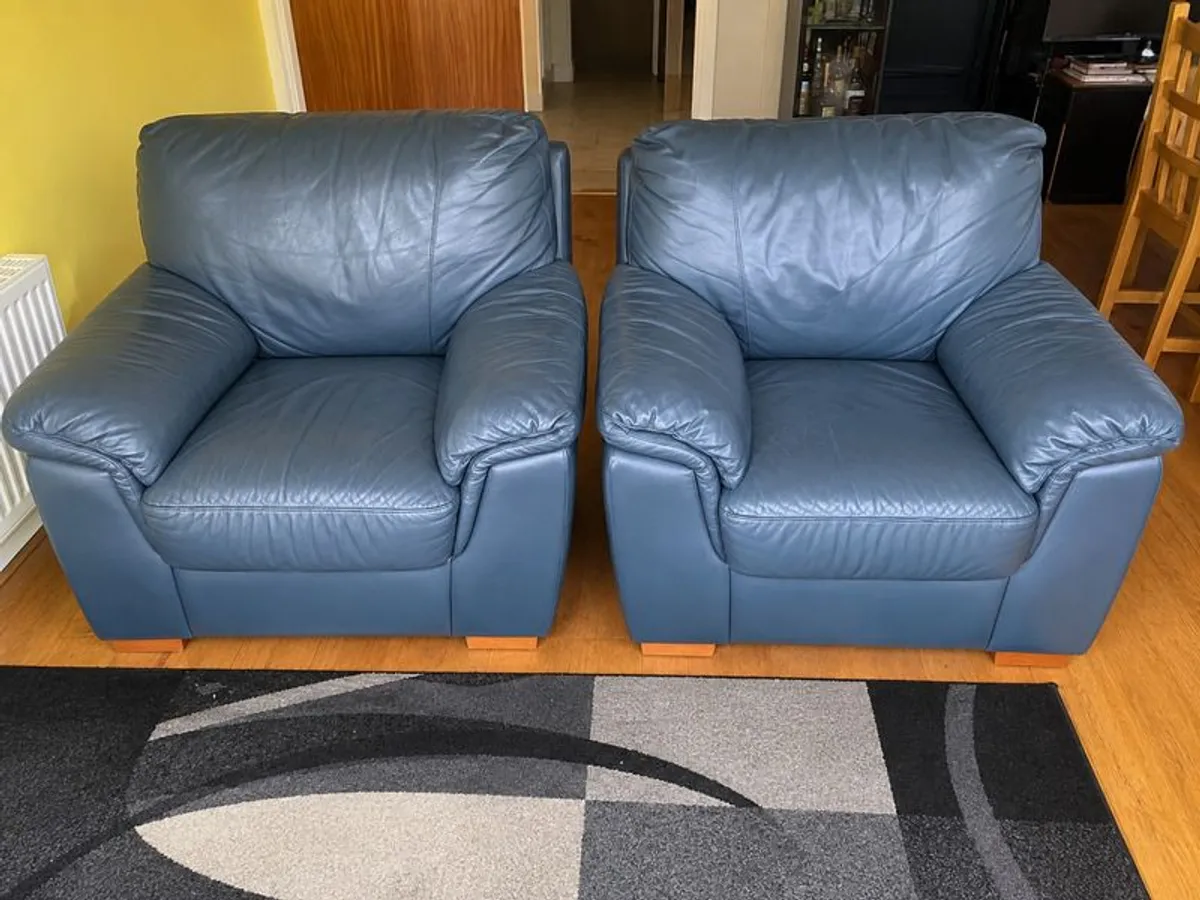 Deep Green Leather 3-Seater Sofa + 2 Matching Armchairs - Image 3