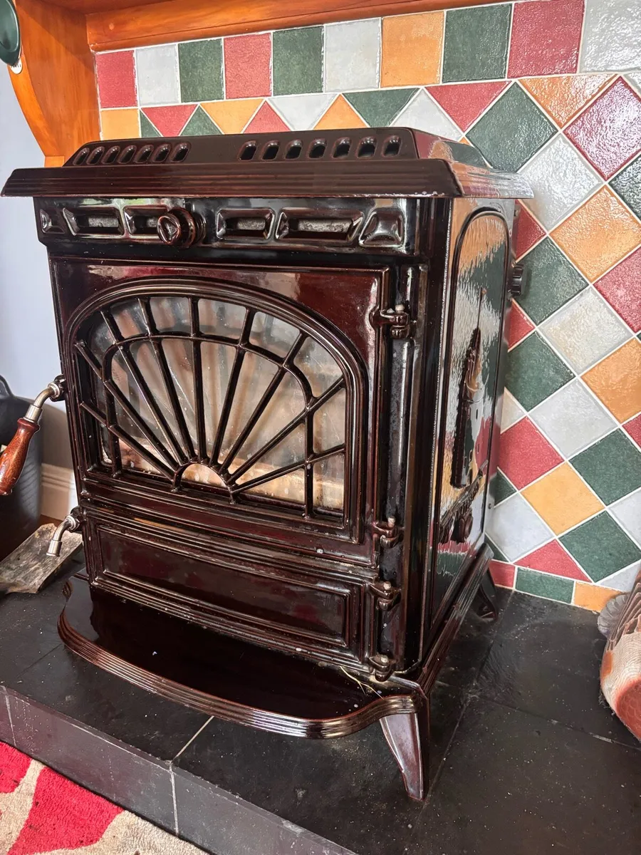 Stanley Erin Waterford stove solid fuel - Image 1