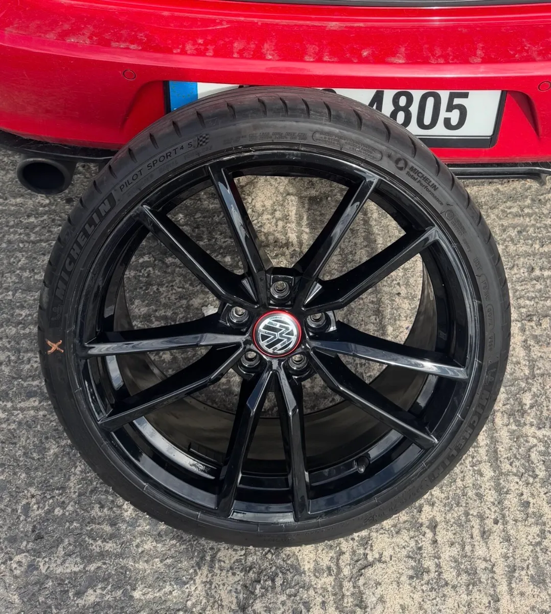Vw Pretoria Alloys Genuine 19” - Image 1