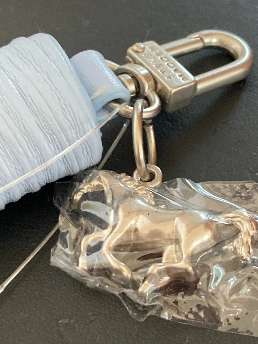 Blue Steve Madden handbag horse charm - Image 3