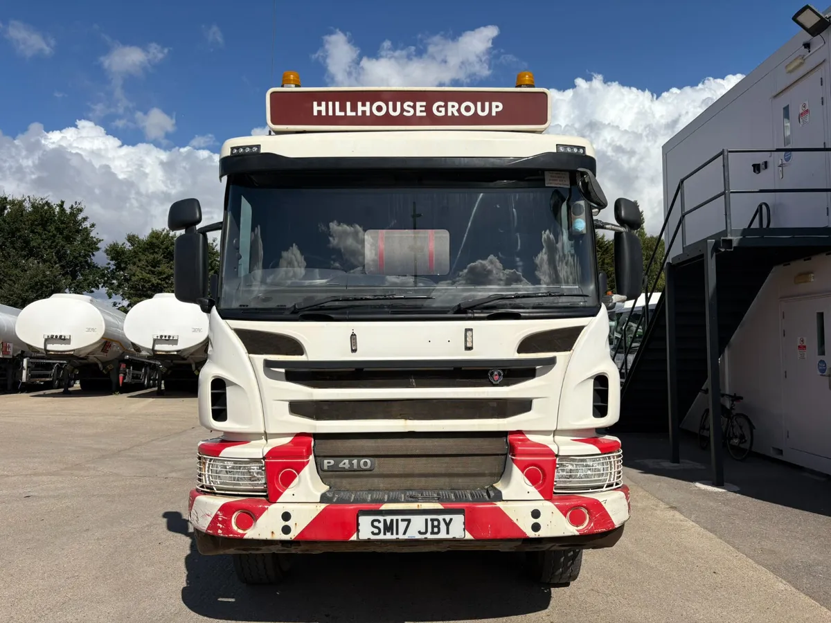 SCANIA 8X4 CONCRETE MIXER - Image 4