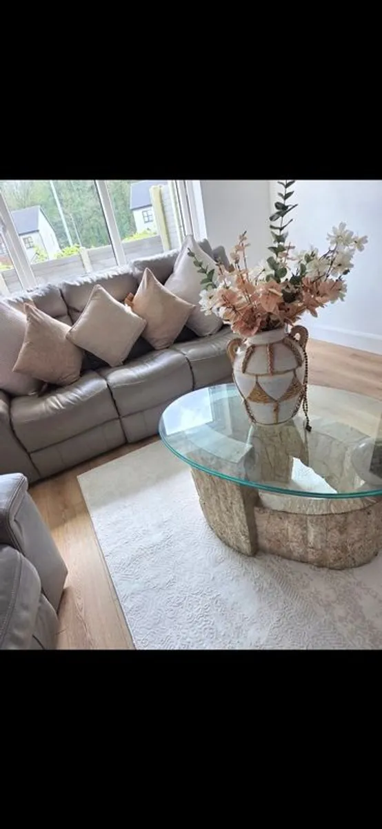 Italian Leather sofa - Image 1
