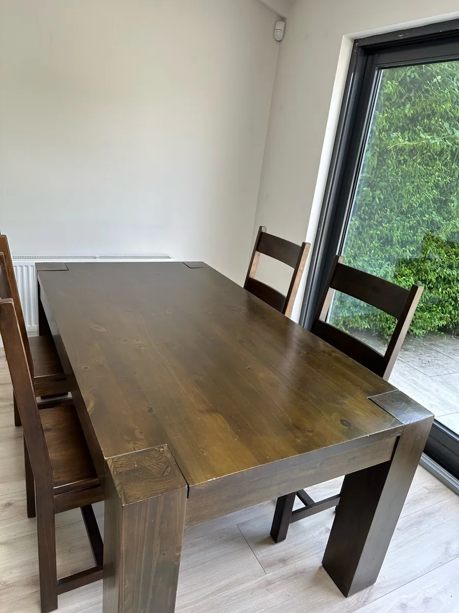 Dining table and 4 Chairs - Image 1