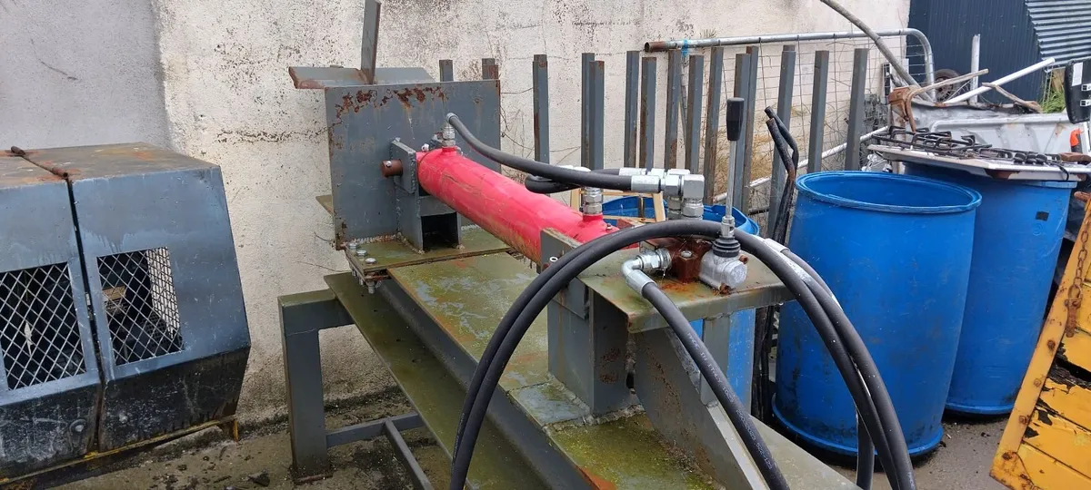 Log Splitter - Image 2
