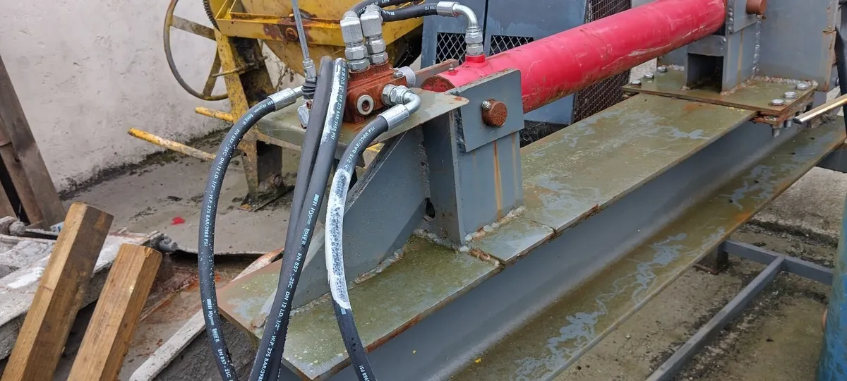 Log Splitter - Image 3