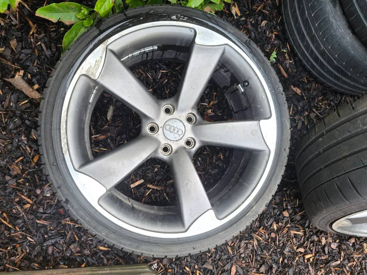 Pair of genuine Audi TTRS alloy wheels. - Image 2