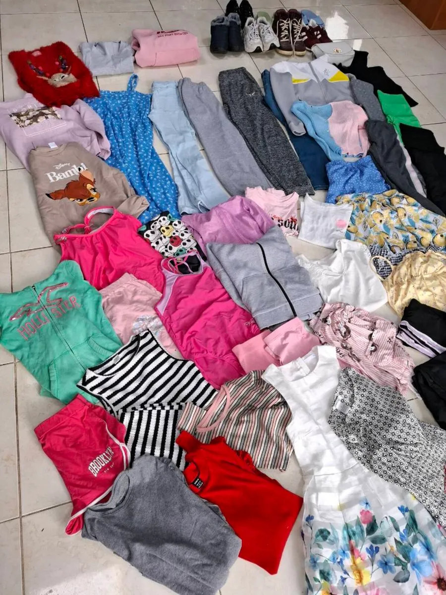 Girls clothes bundle age 11 to 12 - Image 1