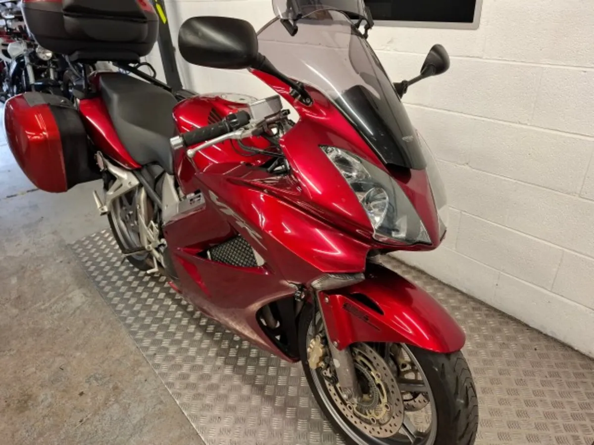 Honda VFR800 2008 - Image 2