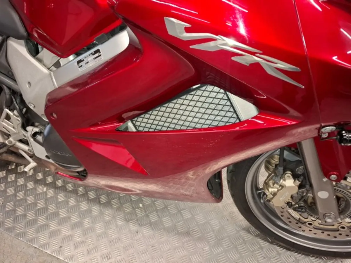 Honda VFR800 2008 - Image 4