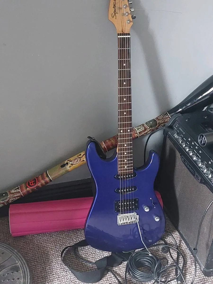 Fender Squier Showmaster - Image 1