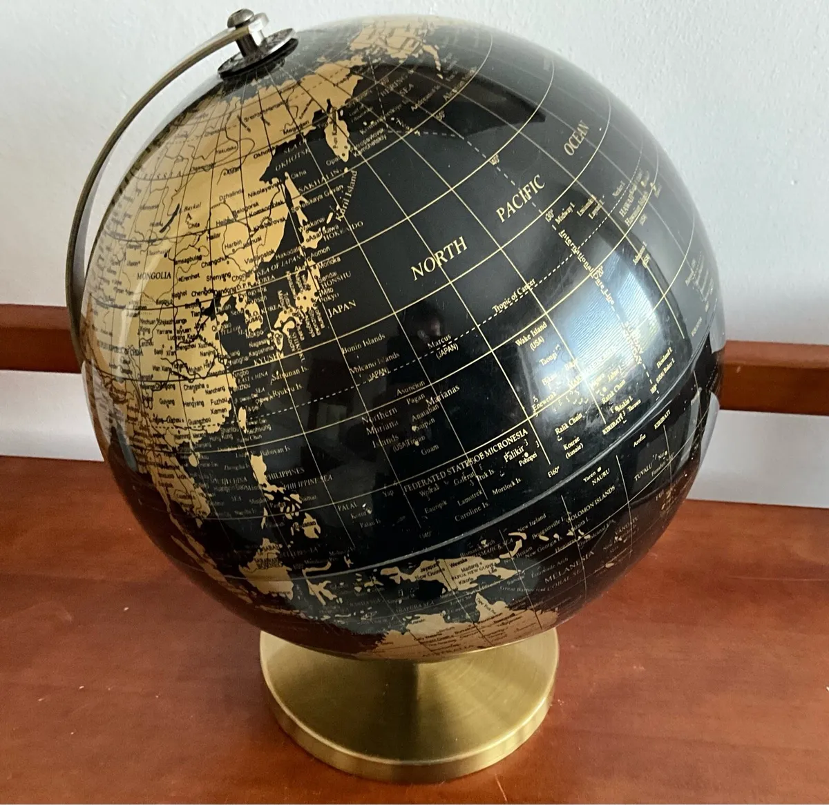 Rotating World Globe - Image 1