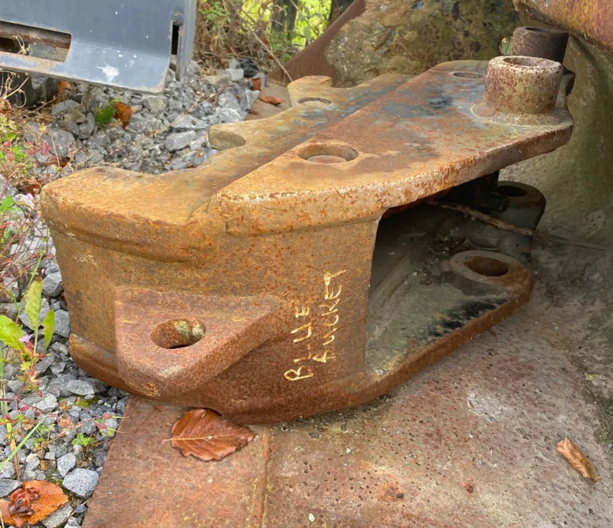 EXCAVATOR BUCKET - Image 3