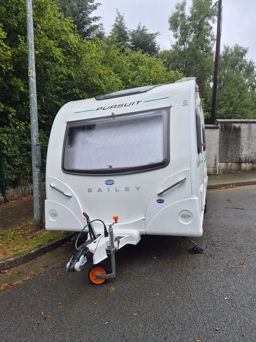 Bailey persuit 2017 430/4 caravan (4 berth) - Image 1