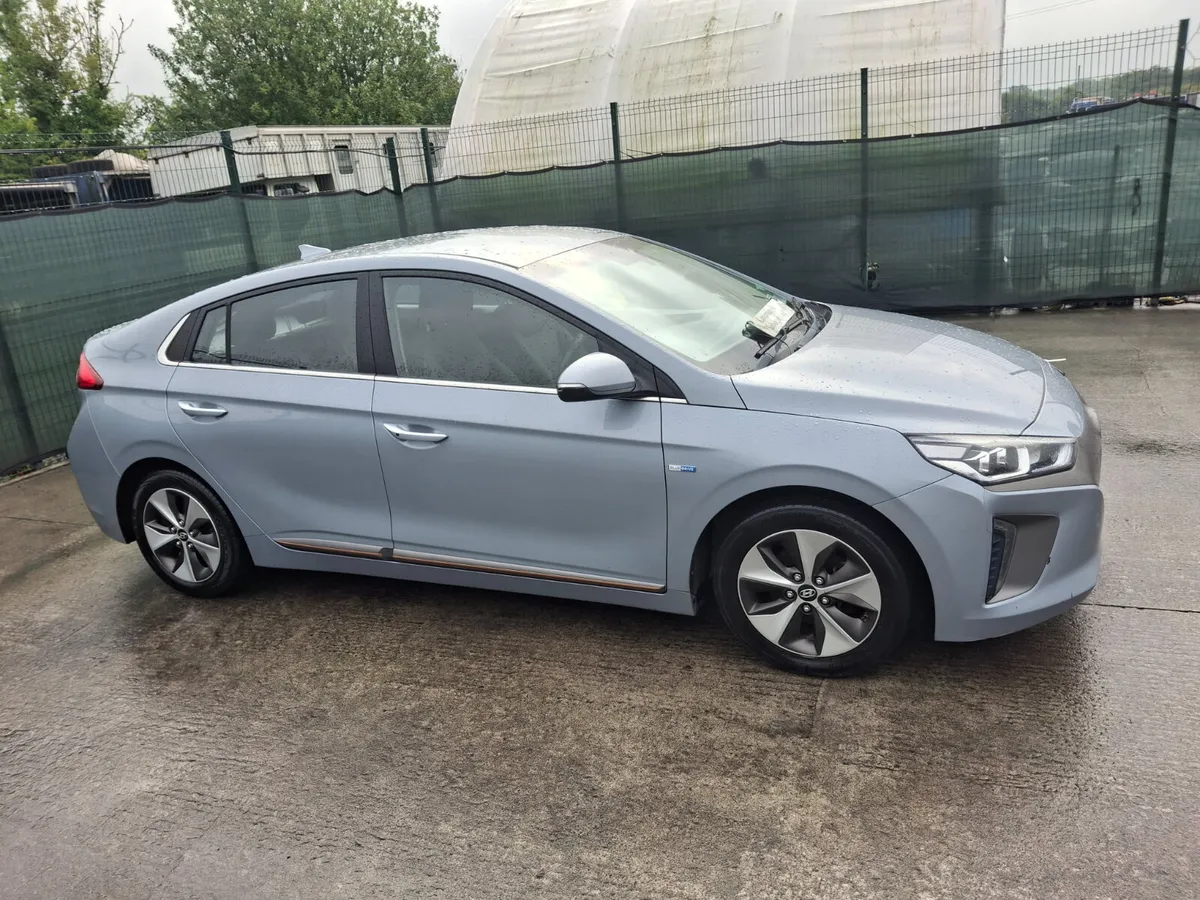 2017 Hyundai Ioniq  Ev  Automatic  204 km  28kwh - Image 2