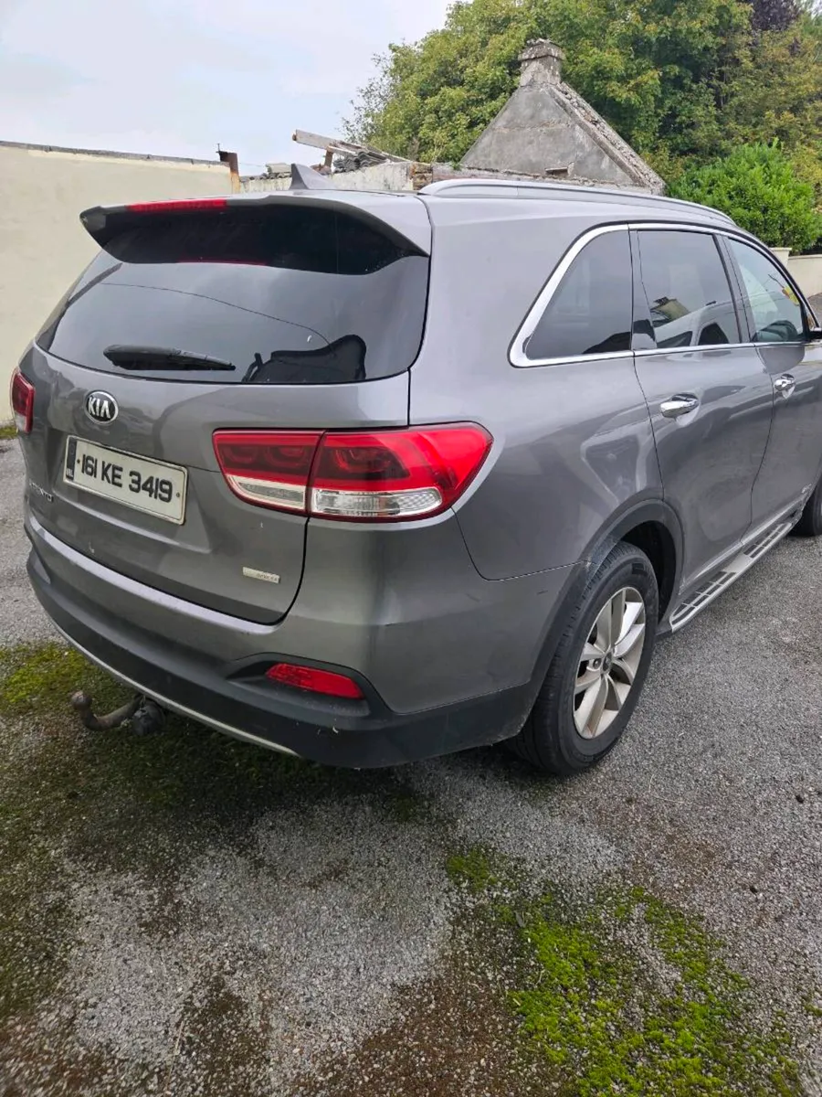 Kia Sorento 7seats - Image 4