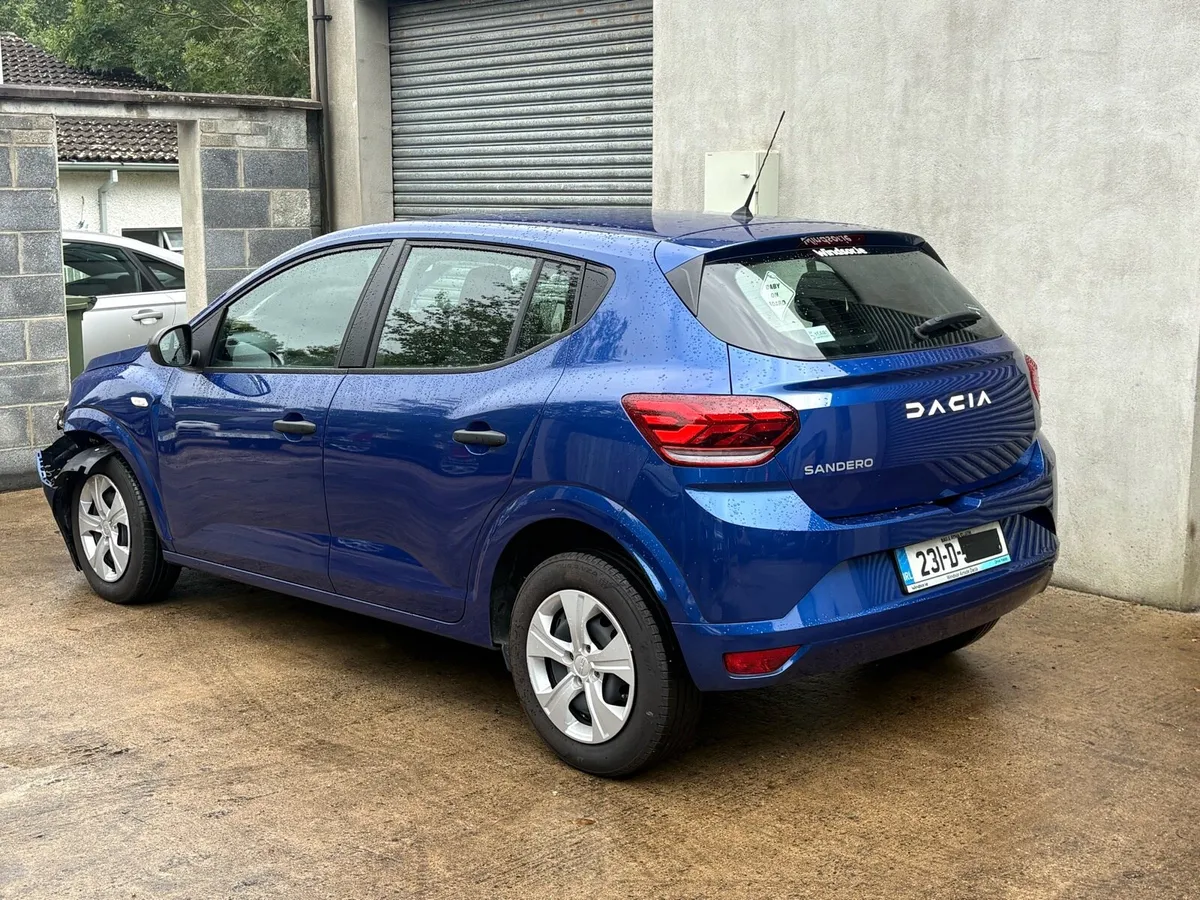 231 DACIA SANDERO - Image 4