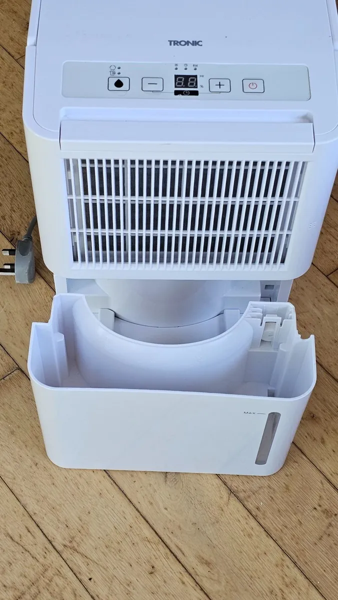 Dehumidifier 10 Litres per 24 hours 245W - Image 2