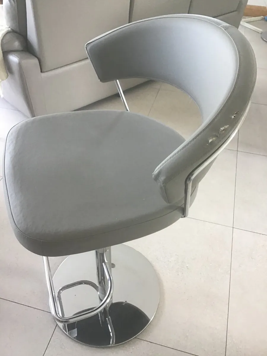 Stools - Image 2
