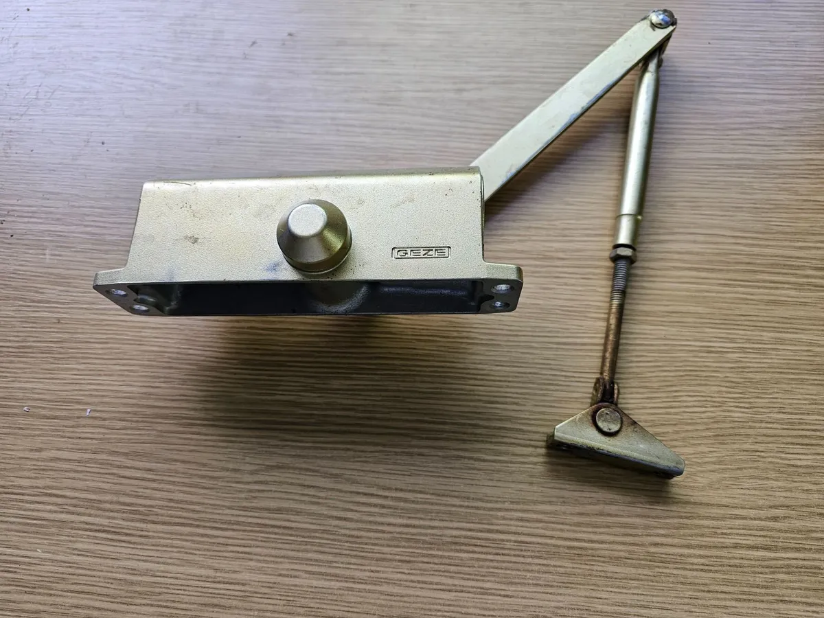 Automatic door closer heavy duty GEZE - Image 1