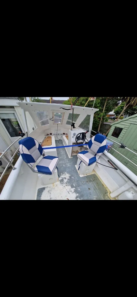 17ft Cuddy Fishing Boat 60hp (15hrs) - Image 4