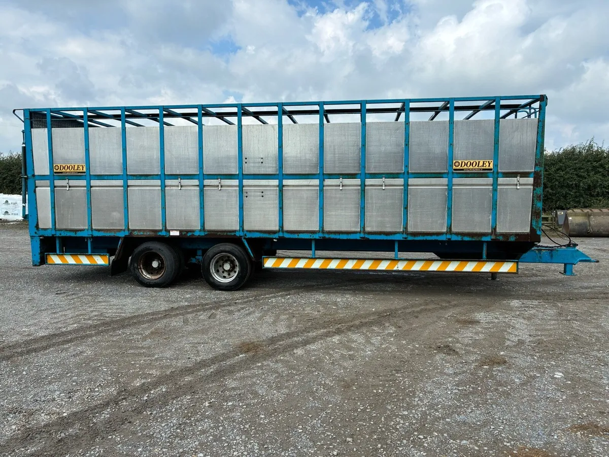 Cattle trailer - Image 2