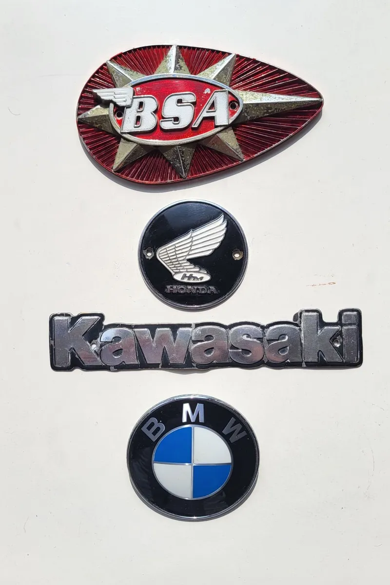 Tank badges - Image 1