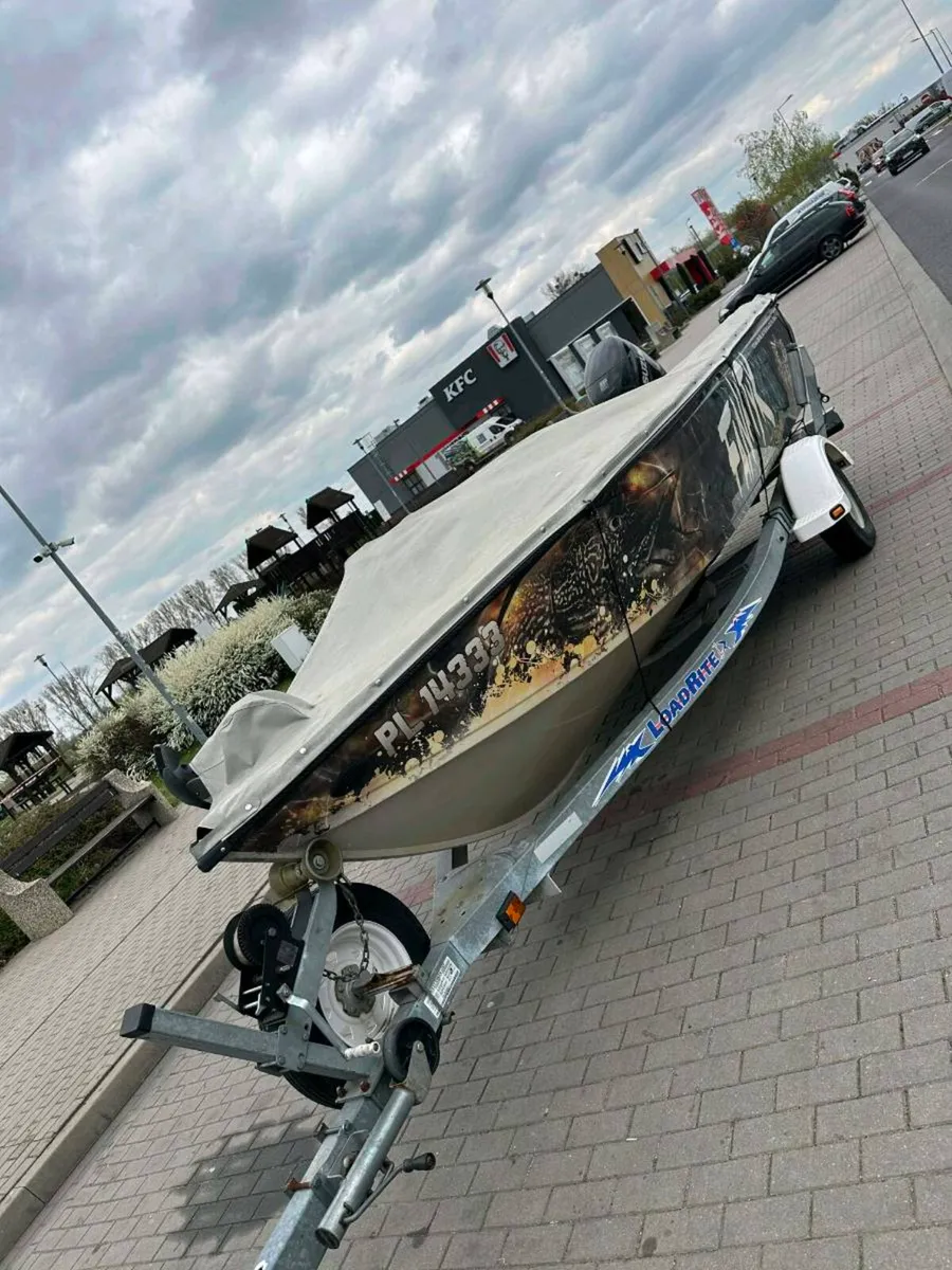 Aluminium Boat Crestliner Fish Hawk and90hp Suzuki - Image 2