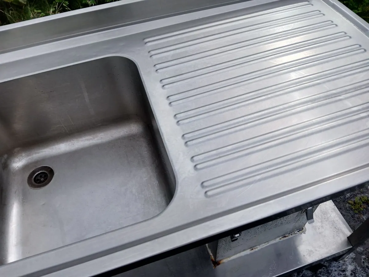 Staneless steel cabbinet double sink unit complete - Image 1