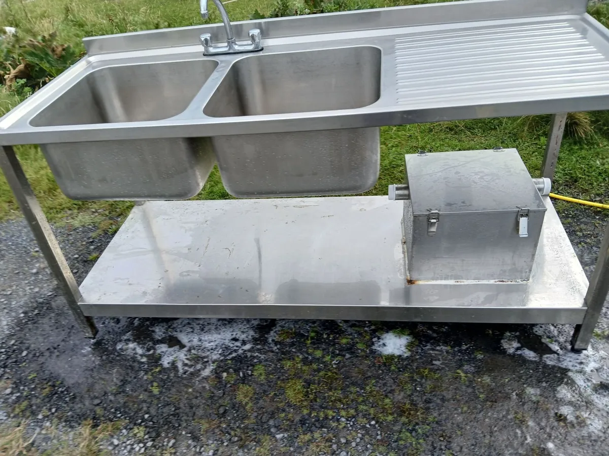 Staneless steel cabbinet double sink unit complete - Image 3